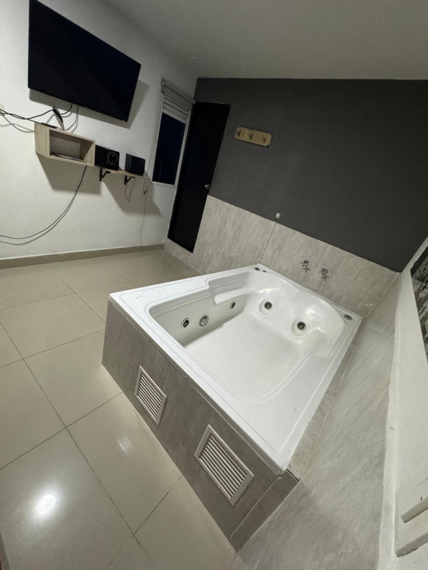 Hotel Select เมเดยิน ภายนอก รูปภาพ